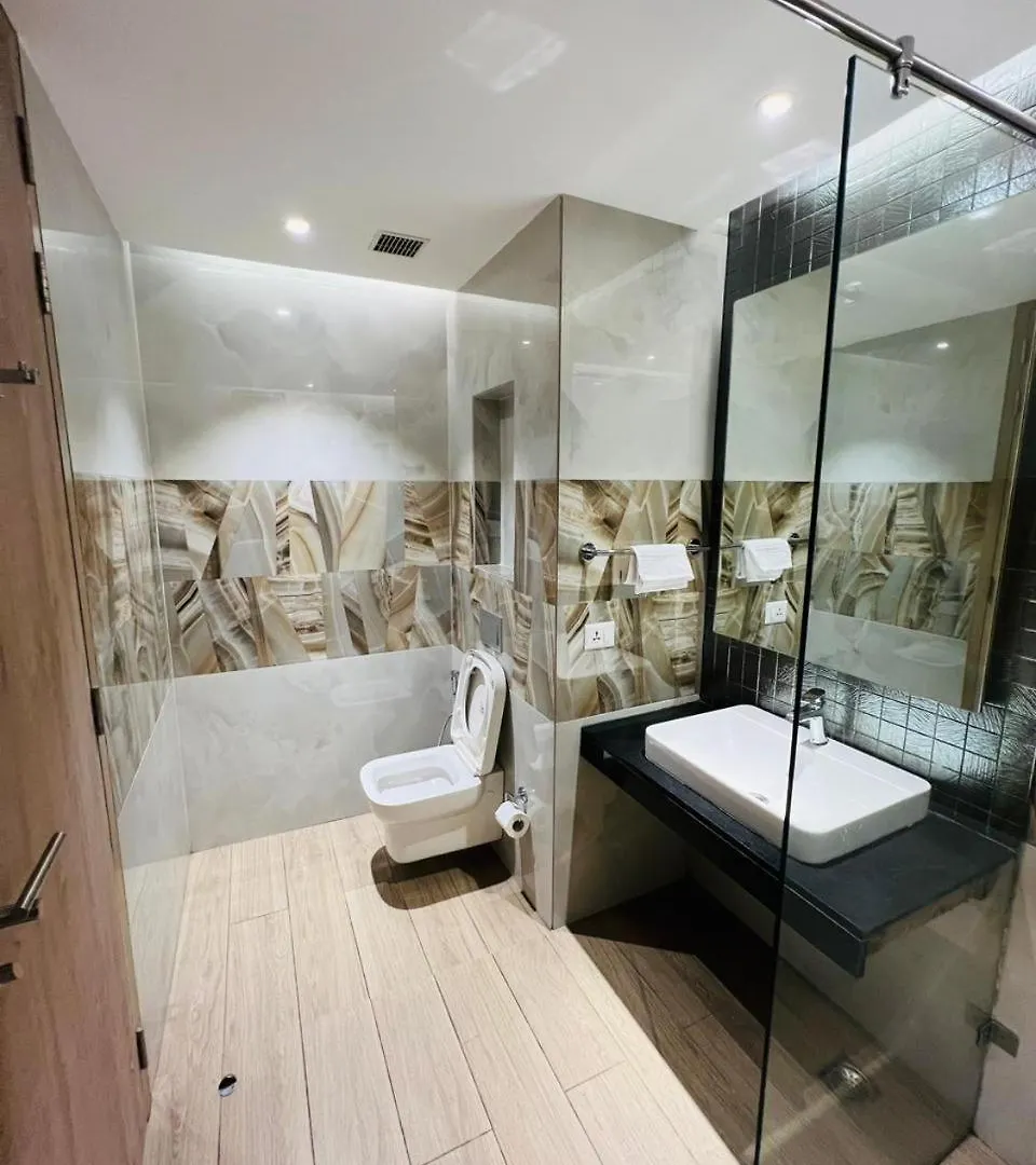 Luxury Studios Key 10 Gurgáon Apartmán